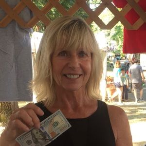 Meet your Posher, Janet